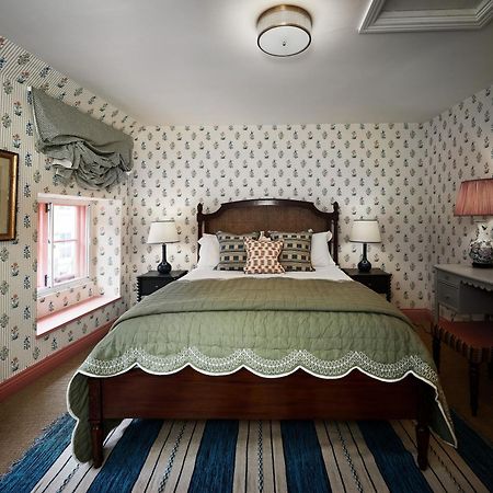 Townhouse Suites- Abbey Row Malmesbury Kültér fotó