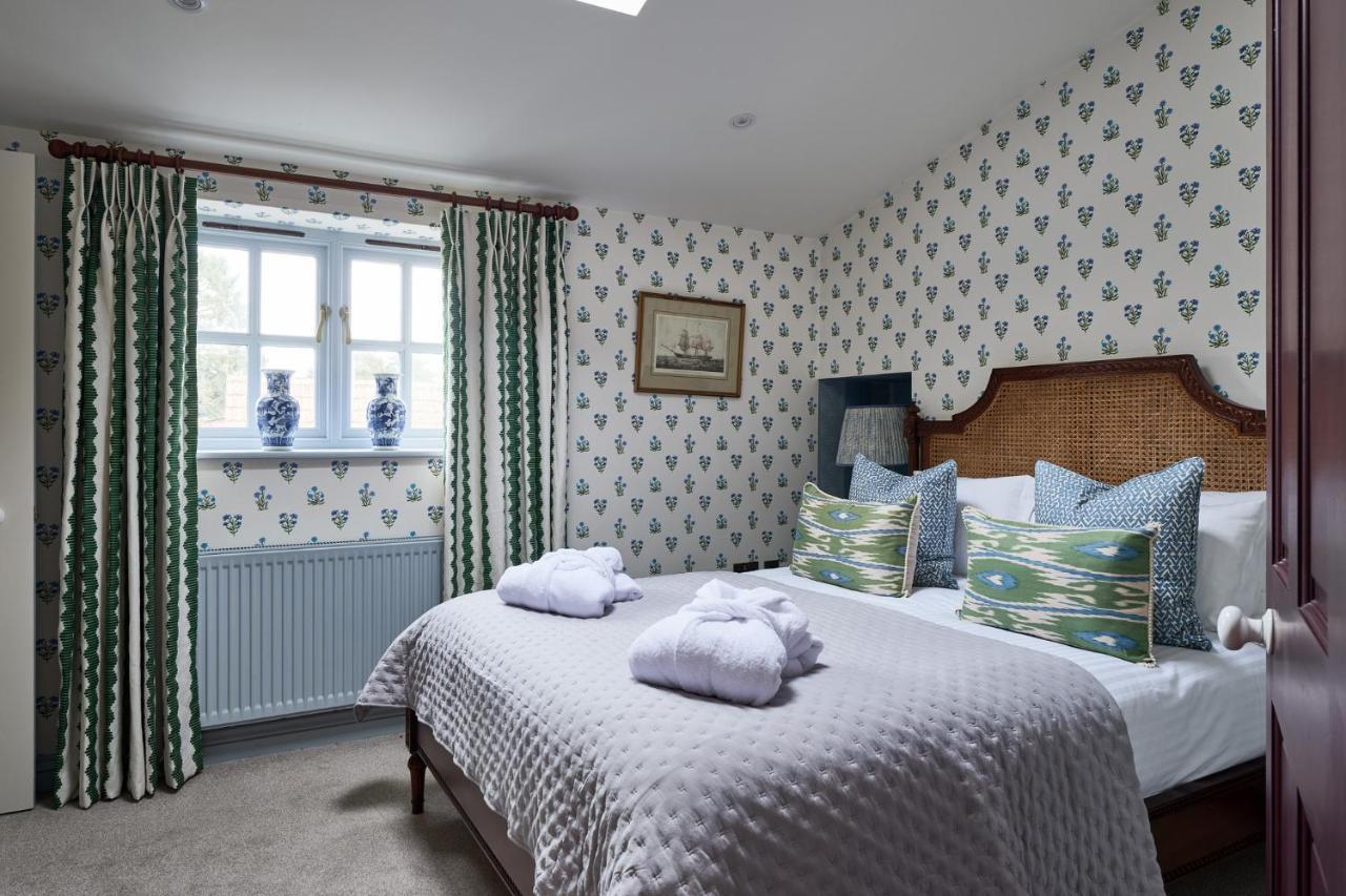 Townhouse Suites- Abbey Row Malmesbury Kültér fotó