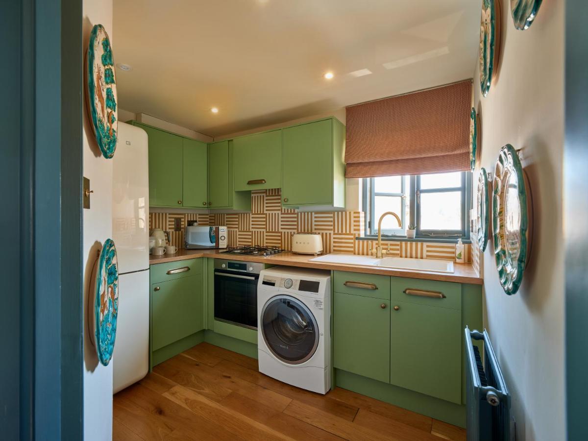 Townhouse Suites- Abbey Row Malmesbury Kültér fotó